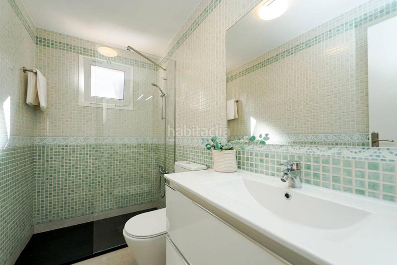 Foto 951669ef-04f4-4a37-b728-557425bca4f4. Location appartement dans La Colina Torremolinos