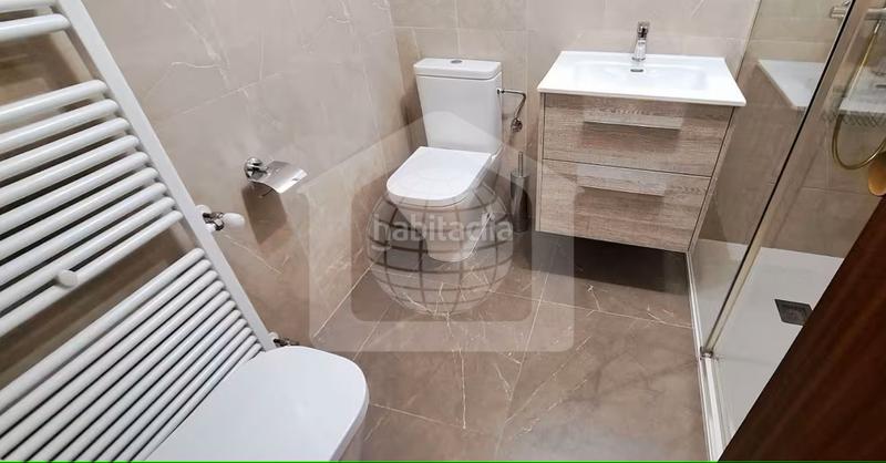 Foto b1ad3373-0f83-4572-b91a-4db04122428b. Piso oportunidad!!!!!!!piso cerca de parada del metro en Málaga