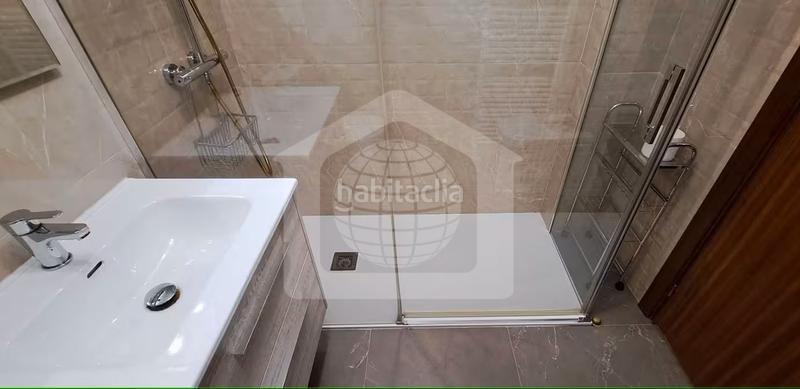 Foto fcecff31-c36a-455a-b8fb-c37a2d77530e. Piso oportunidad!!!!!!!piso cerca de parada del metro en Málaga