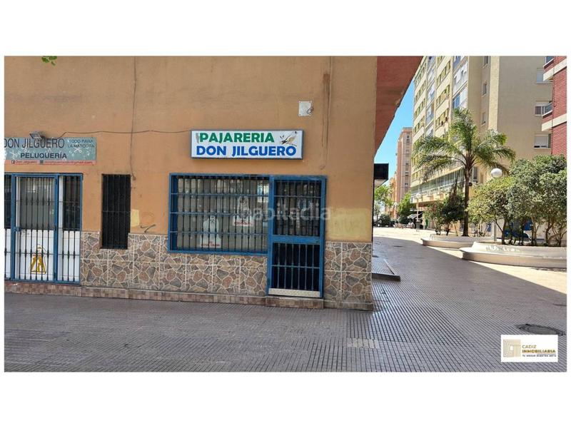 Foto 62a4cf2b-6e28-4fd4-8c79-eda3fc5f7f56. Locale commerciale in Paseo Marítimo - San José - La Laguna Cádiz