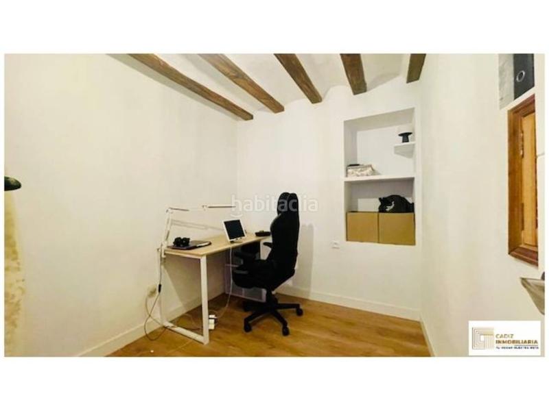 Foto b7f2452e-80af-48d4-8b1e-9f4319930b26. Pis a Centro Histórico Cádiz