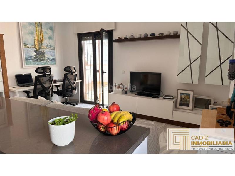 Foto 46a9f193-de3e-4369-a338-a8615dfe2002. Attique avec parking dans La Caleta - La Viña Cádiz