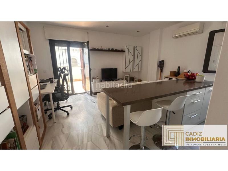 Foto 8ec533bb-1a70-4c68-a094-5b5fa89f9106. Attique avec parking dans La Caleta - La Viña Cádiz