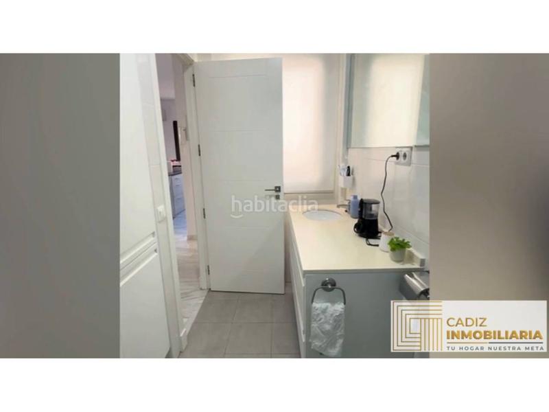 Foto b6e6e908-d206-4be9-942d-a437a91efa21. Attique avec parking dans La Caleta - La Viña Cádiz