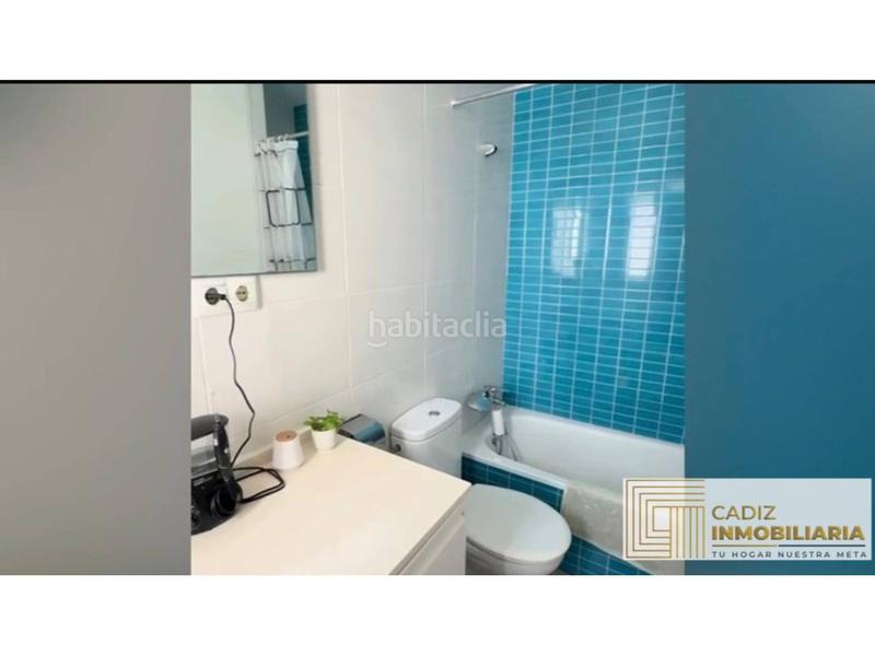 Foto d5ae3dbd-7165-4a6c-a5f9-a1cc427073c3. Attique avec parking dans La Caleta - La Viña Cádiz