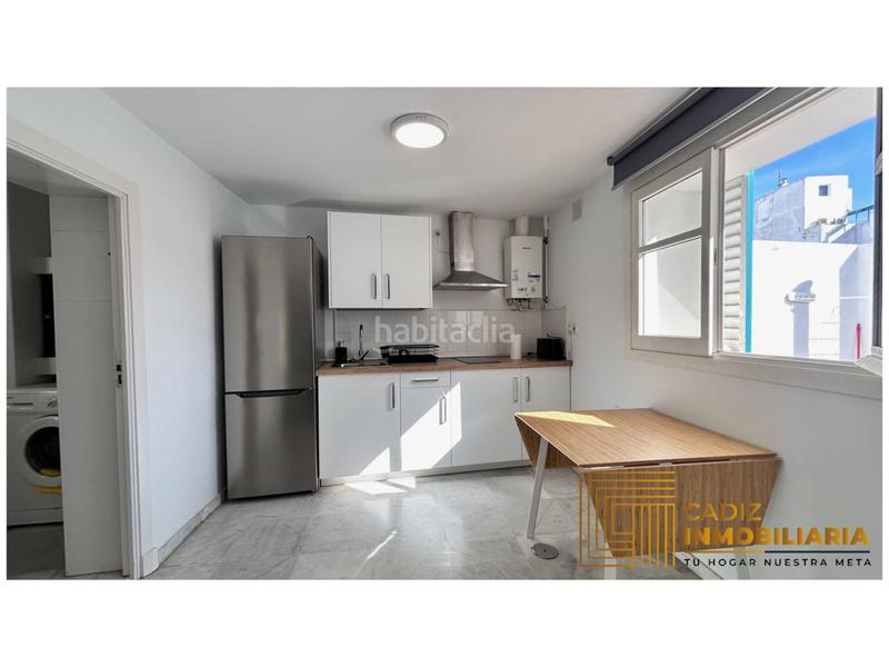 Foto c931904a-3b0c-4411-bba1-dae716cb0cb2. Rent penthouse in Centro Histórico Cádiz