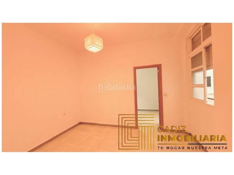 Foto 56e19247-ad49-44c3-86df-3a3295f32417. Pis a Centro Histórico Cádiz
