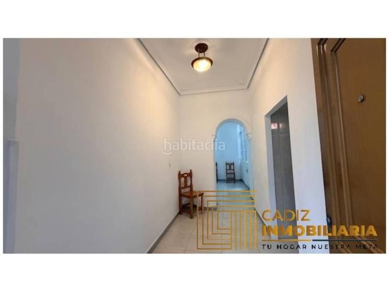 Foto d9771388-5c18-4cf9-84d8-82a806cc4255. Pis a Centro Histórico Cádiz