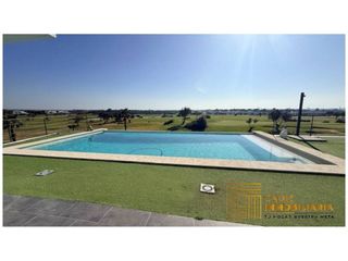 House in Villanueva Golf. Chalet exclusivo independiente en venta, zona villa nueva golf e
