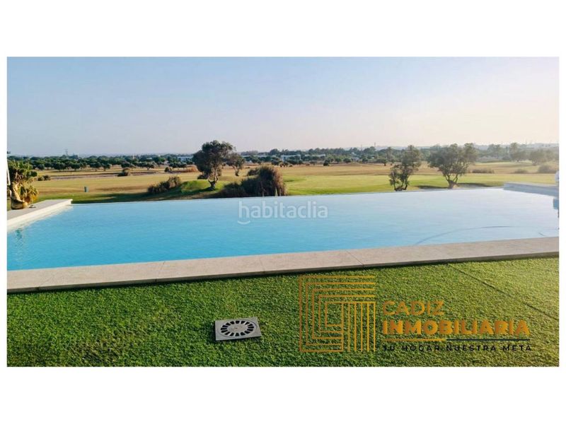 Foto e492bb61-895a-4c7f-aefd-59f6ddd1a7f4. Casa amb calefacció aparcament a Villanueva Golf Puerto Real