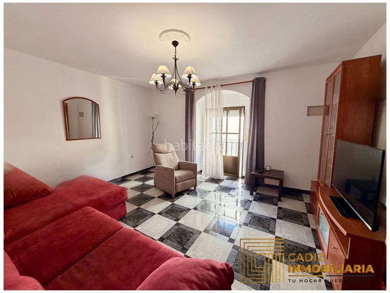 Foto c52b83ad-0dd0-4ab8-beba-81ef021fc0f9. Pis a Centro Histórico Cádiz