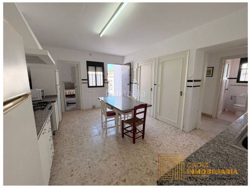 Foto e18faf14-d45d-49c6-9368-96a795335e36. Xalet amb aparcament a Playa de la Regla Chipiona