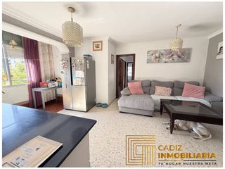 Flat  Calle doctor celestino rey-joly. Piso de tre dormitorios con ascensor, zona cobreros viejo en san