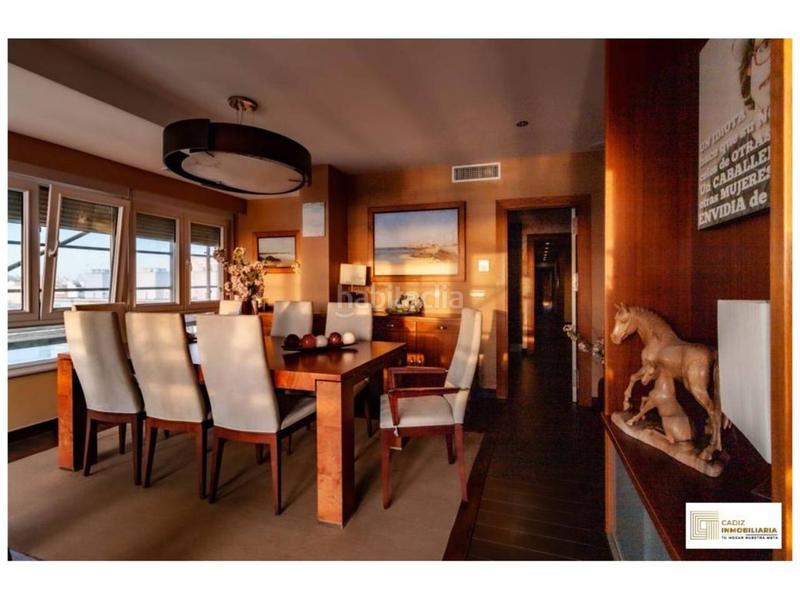 Foto 07dd3567-8900-41b5-a006-c57ef5f754b9. Piso espectacular vivienda frontal al mar en Paseo Marítimo - San José - La Laguna Cádiz