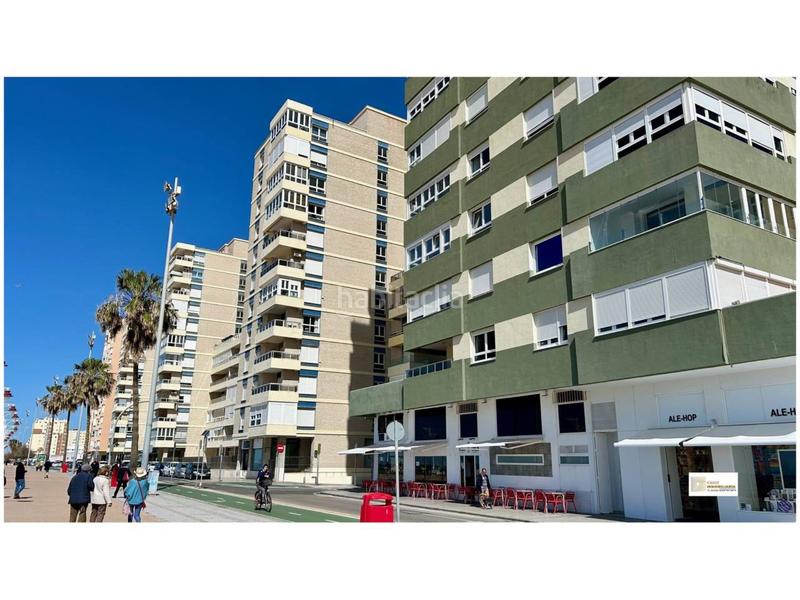 Foto 3f97a21d-fa40-4779-9d32-949ef351f443. Piso espectacular vivienda frontal al mar en Paseo Marítimo - San José - La Laguna Cádiz