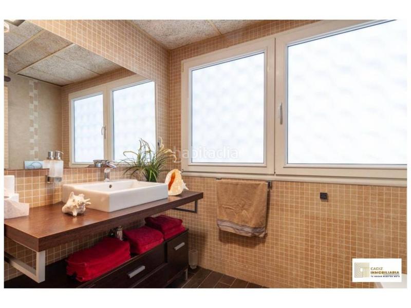 Foto 991a97a5-e8c7-45bb-afa9-ec9d8ab71ad5. Piso espectacular vivienda frontal al mar en Paseo Marítimo - San José - La Laguna Cádiz