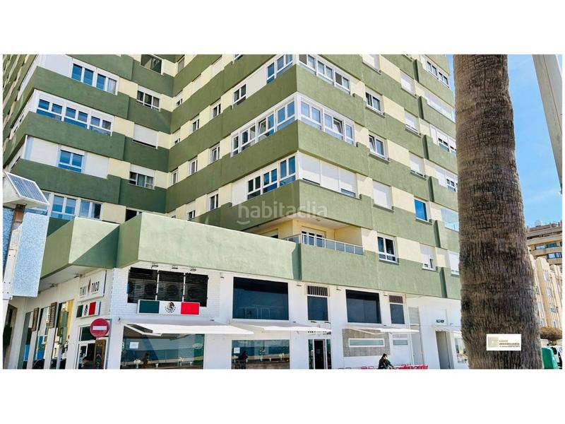 Foto d2001fed-ed8e-46cc-8ddc-318a1a8270b5. Piso espectacular vivienda frontal al mar en Paseo Marítimo - San José - La Laguna Cádiz