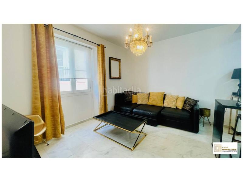 Foto 3ef00c7f-28d8-44ce-bde8-2857674cf6a3. Pis a Centro Histórico Cádiz