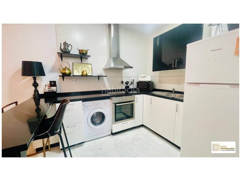 Foto b9d9b914-1982-49fe-8212-700ae338d1dd. Pis a Centro Histórico Cádiz