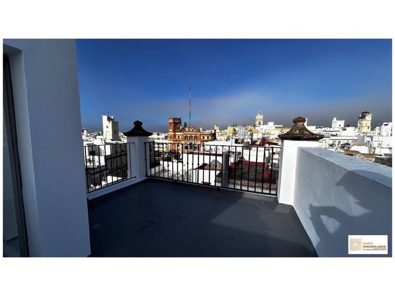 Foto a201d168-4515-4a38-a2ea-1709c57571ac. Attico con riscaldamento in Centro Histórico Cádiz