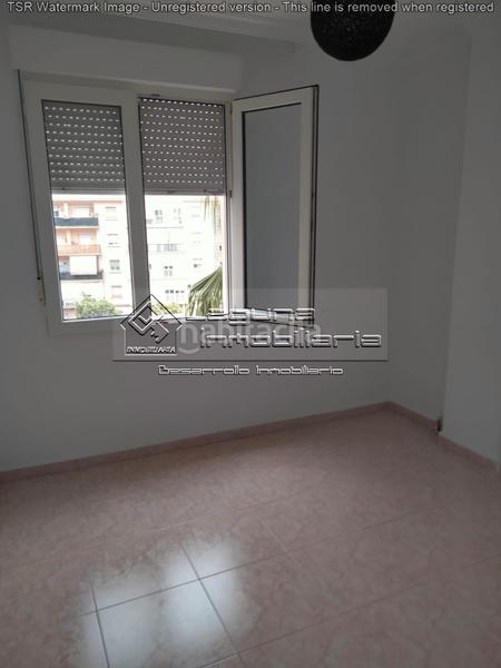 Foto 7881f82f-f9cf-4904-a8d1-f863a102d36d. Piso en astilleros - la paz - loreto - el corte inglés Cádiz