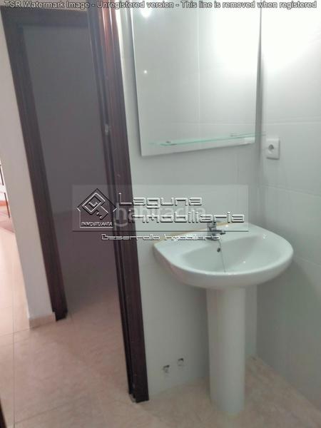 Foto 92563f83-7e0b-4ec0-a636-e053a204b9e9. Piso en astilleros - la paz - loreto - el corte inglés Cádiz