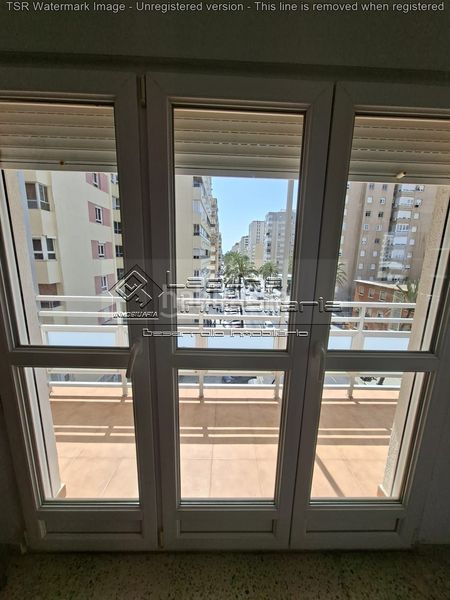 Foto e267284a-40ee-4122-9d34-5dcf4b2b8d0f. Pis a Paseo Marítimo - San José - La Laguna Cádiz