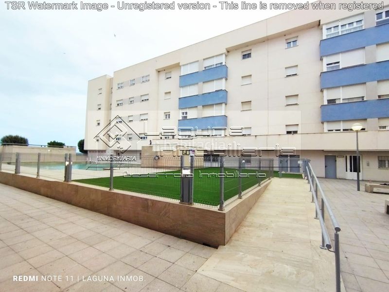 Foto e5d89103-37d6-4711-9d31-20aface6009b. Pis amb calefacció piscina a Ronda del Estero San Fernando