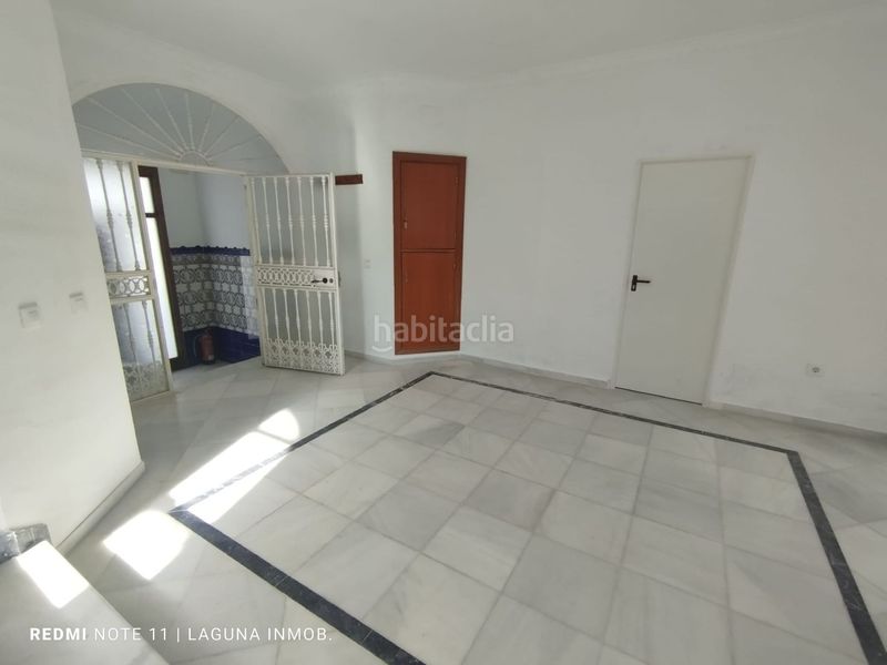 Foto 77e90ce2-6c2b-45ea-8a24-bc6f0a7dff4d. Alquiler local comercial en La Pastora - La Estación San Fernando