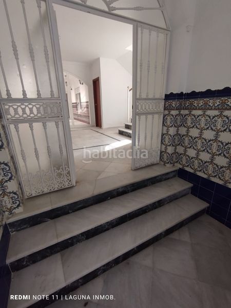 Foto c06e50b3-c914-4ee6-9284-a2e78093d2f1. Alquiler local comercial en La Pastora - La Estación San Fernando