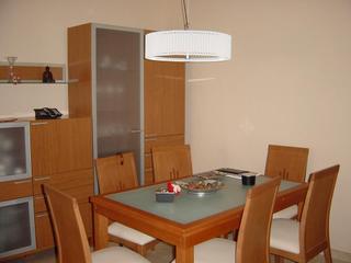 Location Maison jumelée à Centro. Adosado de alquiler con tres dormitorios, dos cuartos de baño y