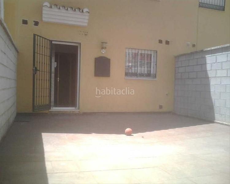 Foto 629c1ee7-b464-46c5-b6bd-a9f27b352e02. Lloguer casa adossada a Centro Benalmádena