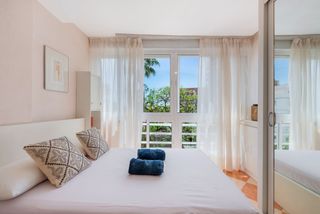 Location Appartement à Solymar. Espacioso apartamento de 1 dormitorio con piscina y jardín comun