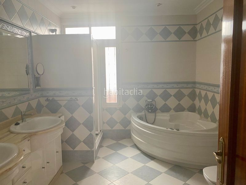 Foto 2197083c-0be1-43f4-9153-aa8d2b1742dc. Edificio en camino de los almendrales 105 en Olletas - Sierra Blanquilla Málaga