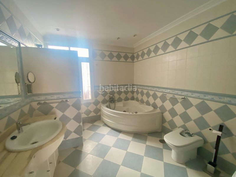 Foto e9113780-2a6f-4ab4-8704-05127eda7658. Edificio en camino de los almendrales 105 en Olletas - Sierra Blanquilla Málaga