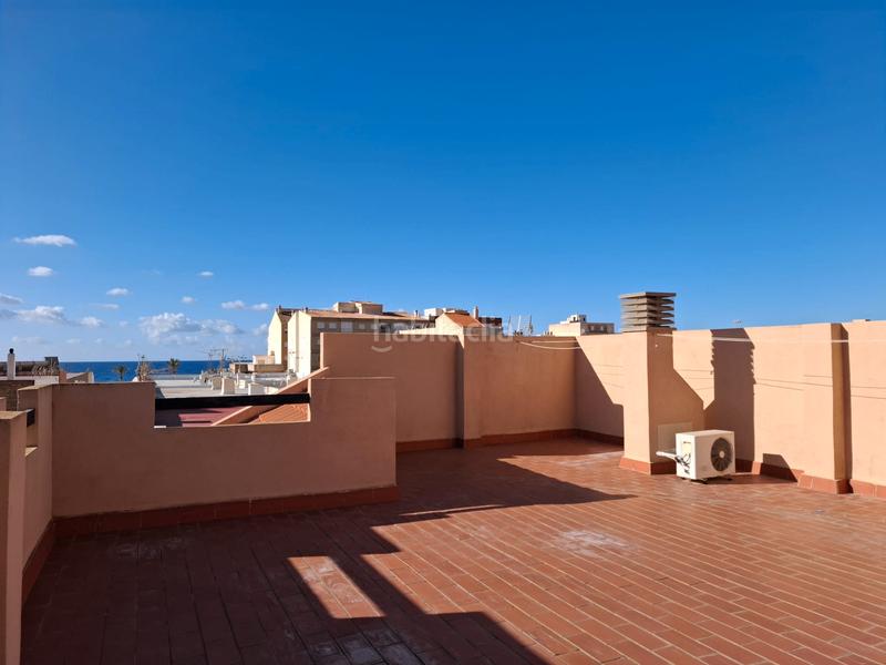 Foto 54eb90e6-50da-4dde-8038-bce39c1e5281. Piso  amueblado y con piscina, a la venta en Torrenueva Motril