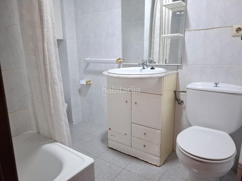 Foto 04f8a0f0-d027-42bd-83d3-2ad0cf9748e3. Piso ¡¡ con cochera y trastero !!..... atención a este estupendo piso de 3 dormitorios en Motril
