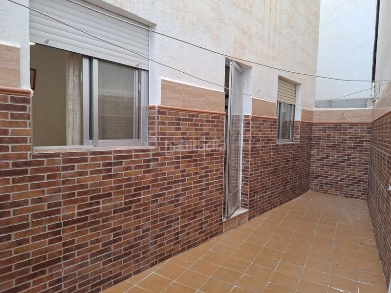 Foto 32d09d80-bdfb-4361-a1e2-df91d3108a71. Piso en calle duque de rivas 3 viva cerca el mar!!!..apartamento de más de 70m2 en Motril