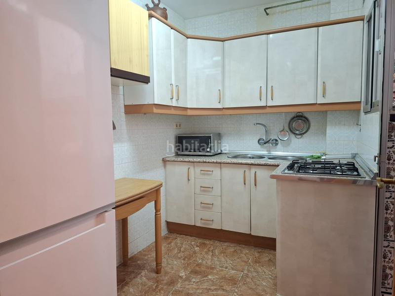 Foto 4e71d9a0-3a0b-4fb0-9ef8-a5b54ca6b158. Piso en calle duque de rivas 3 viva cerca el mar!!!..apartamento de más de 70m2 en Motril