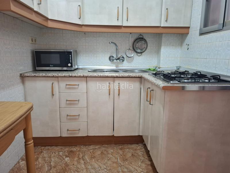 Foto a6ba21d3-0310-4178-bb2d-9c40ec59cf24. Piso en calle duque de rivas 3 viva cerca el mar!!!..apartamento de más de 70m2 en Motril