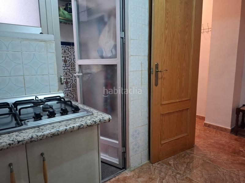 Foto cfdfa3dc-654b-4f75-80cd-b46eca307565. Piso en calle duque de rivas 3 viva cerca el mar!!!..apartamento de más de 70m2 en Motril