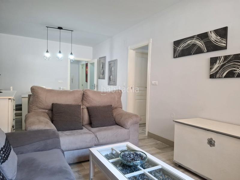Foto a8bf5c54-a876-40f2-b0ec-3f2dcfa2c7e3. Piso en calle las salinas 2 ¡¡ ocasión !!..piso de más de 80m2, con 3 dormitorios en Motril