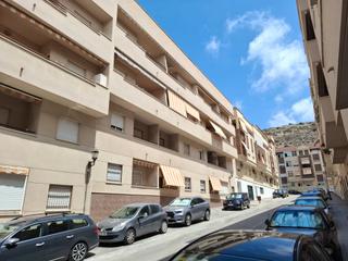 Pis  Calle las salinas 2. ¡¡ ocasión !!..piso de más de 80m2, con 3 dormitorios