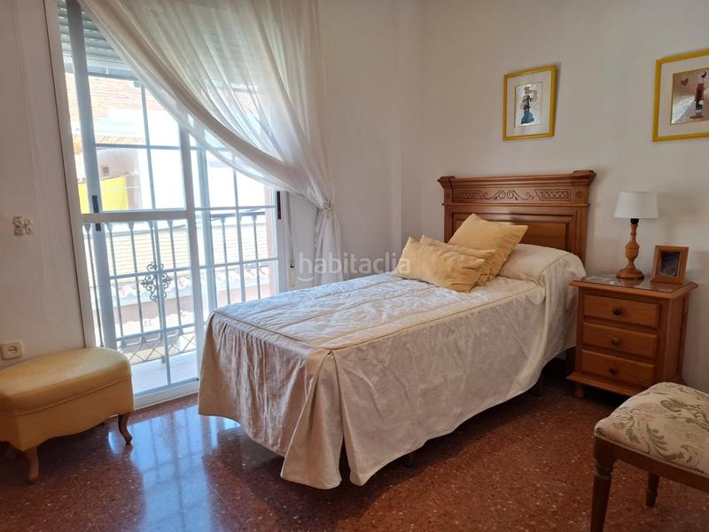 Foto fe02d48f-3340-4539-ae34-645a3a9b5e1f. Casa a Torrenueva Motril