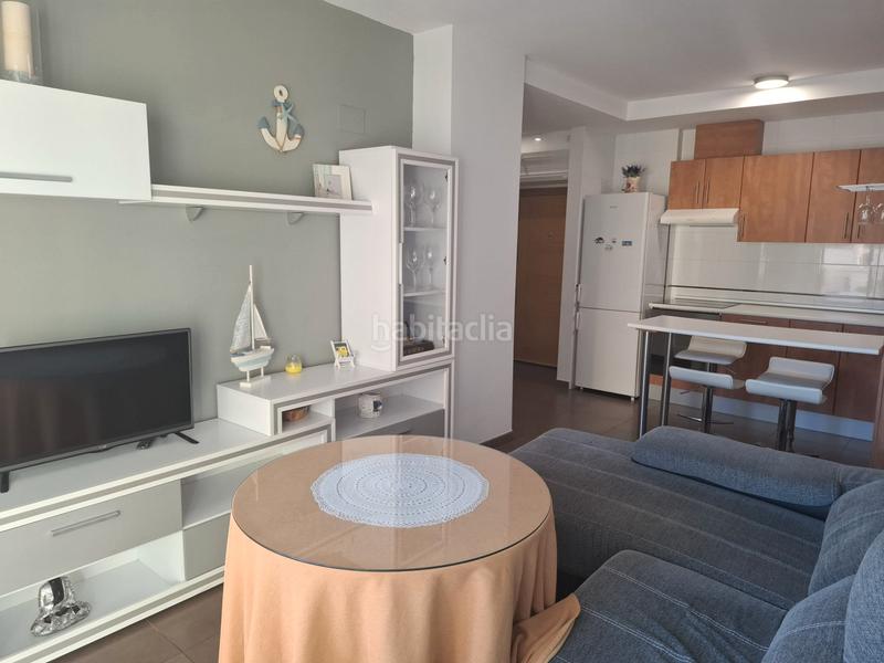 Foto 5c673f15-a42e-4b06-806d-3fc09c5cd990. Piso estupendo piso con cochera, trastero y piscina en Motril