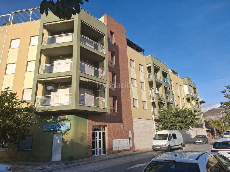 Foto 843cf16e-6b64-4df3-9ebb-a86994112984. Piso estupendo piso con cochera, trastero y piscina en Motril