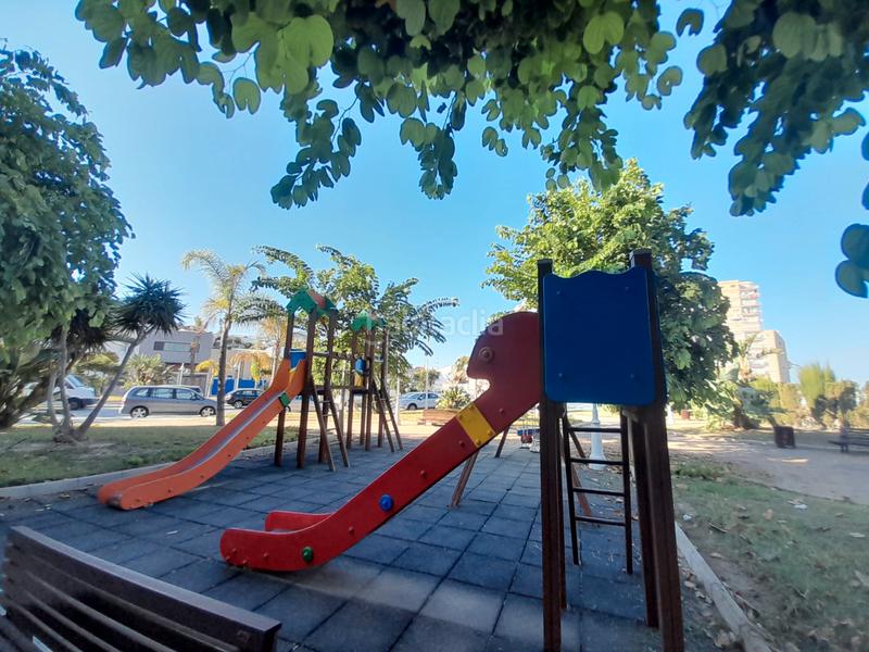 Foto 9cd6e0fc-6421-44ef-a50f-d82129643663. Piso estupendo piso con cochera, trastero y piscina en Motril