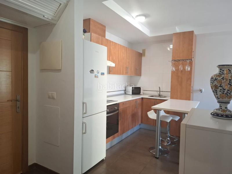 Foto d1084681-0466-4066-99f5-85ac519f6e0a. Piso estupendo piso con cochera, trastero y piscina en Motril