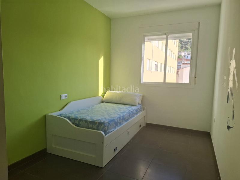 Foto e705e278-2165-4301-9ff7-f8e35a284637. Piso estupendo piso con cochera, trastero y piscina en Motril