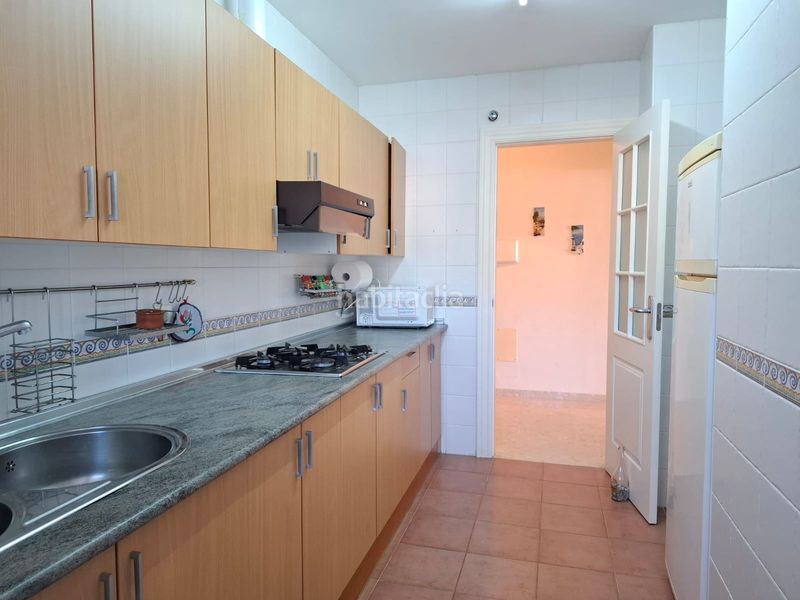 Foto 94f5d6b6-9ac0-4e77-b0a3-682a3afa6321. Piso magnífico piso en venta en calahonda con cochera en Motril